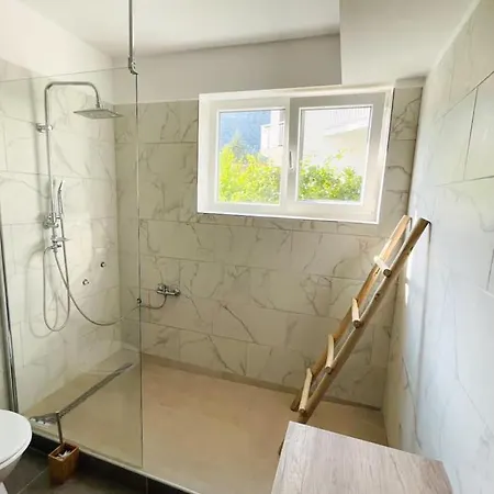 Dalmat House 3*