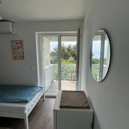 Dalmat House Bed & Breakfast *