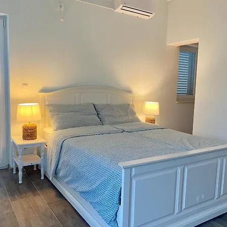 Bed & Breakfast Dalmat House