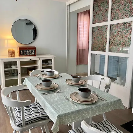 Dalmat House Bed & Breakfast