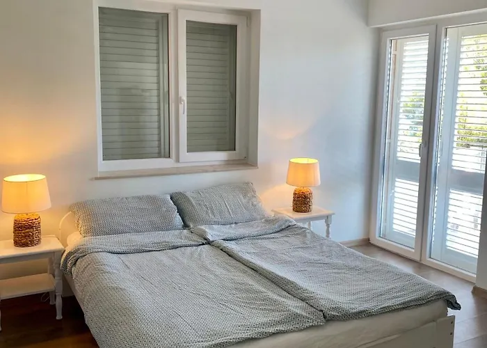 Frühstückspension Dalmat House 3*